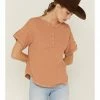 Cleo + Wolf Women's Relaxed Waffle Knit Henley Top Beige/khaki
