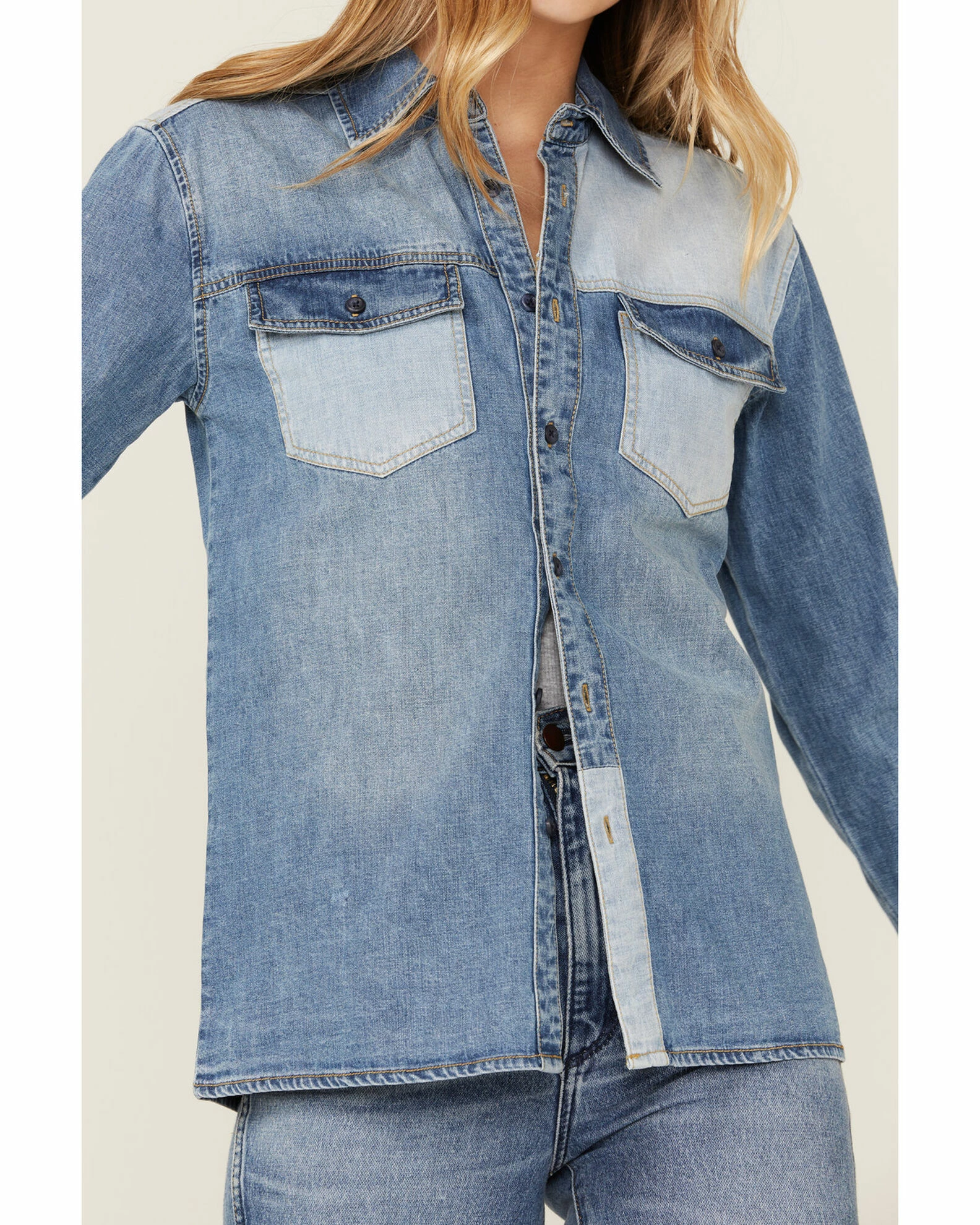 Cleo + Wolf Women's Oversized Denim Shirt Medium Wash 2 Cleo + Wolf Women's Oversized Denim Shirt Medium Wash - Image 2