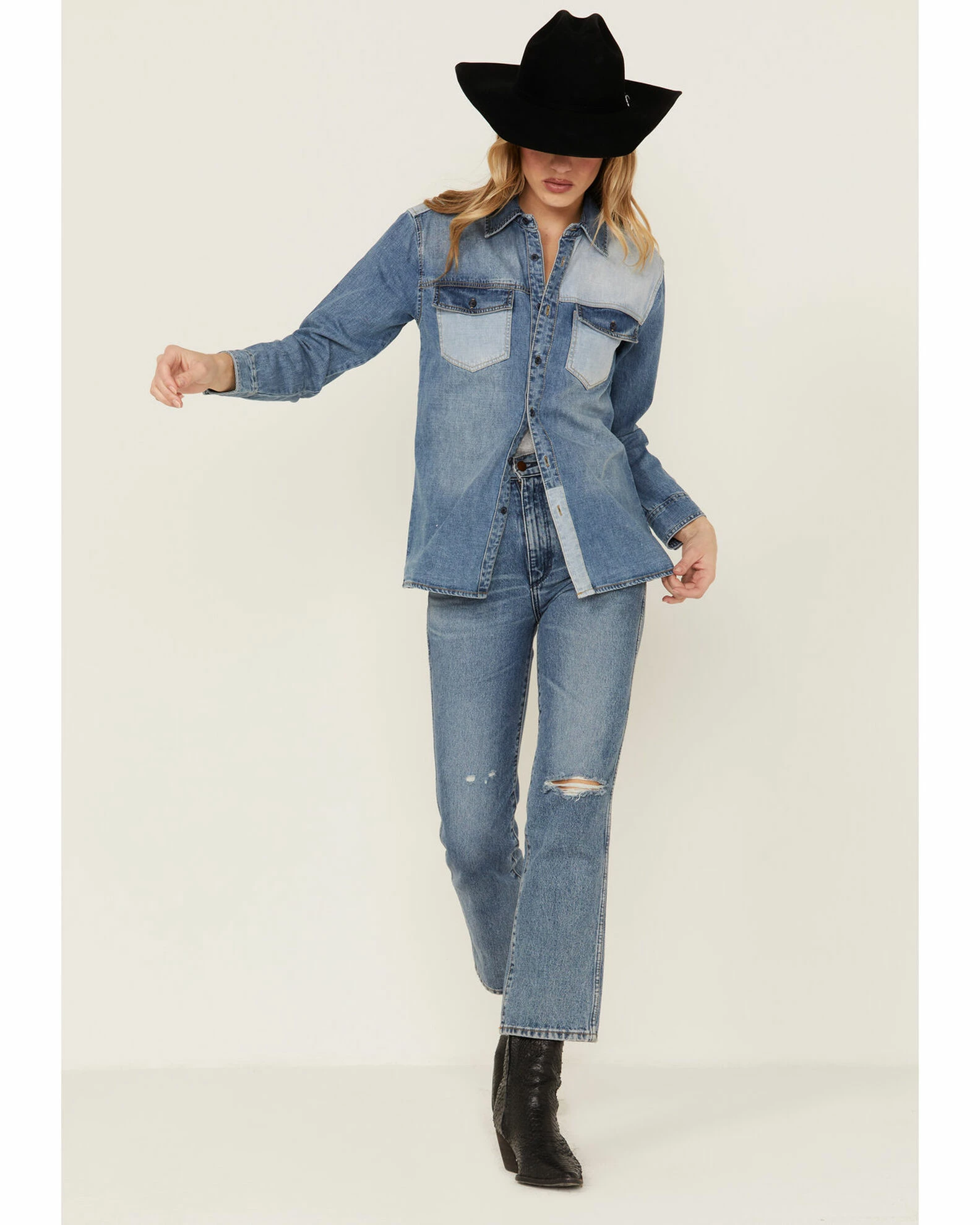 Cleo + Wolf Women's Oversized Denim Shirt Medium Wash 4 Cleo + Wolf Women's Oversized Denim Shirt Medium Wash - Image 4