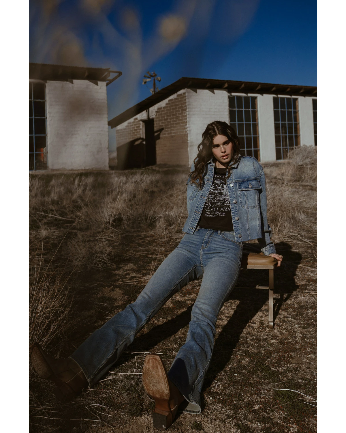 Cleo + Wolf Women's Wilshire Cropped Oversized Denim Jacket Light Wash 6 Cleo + Wolf Women's Wilshire Cropped Oversized Denim Jacket Light Wash - Image 6