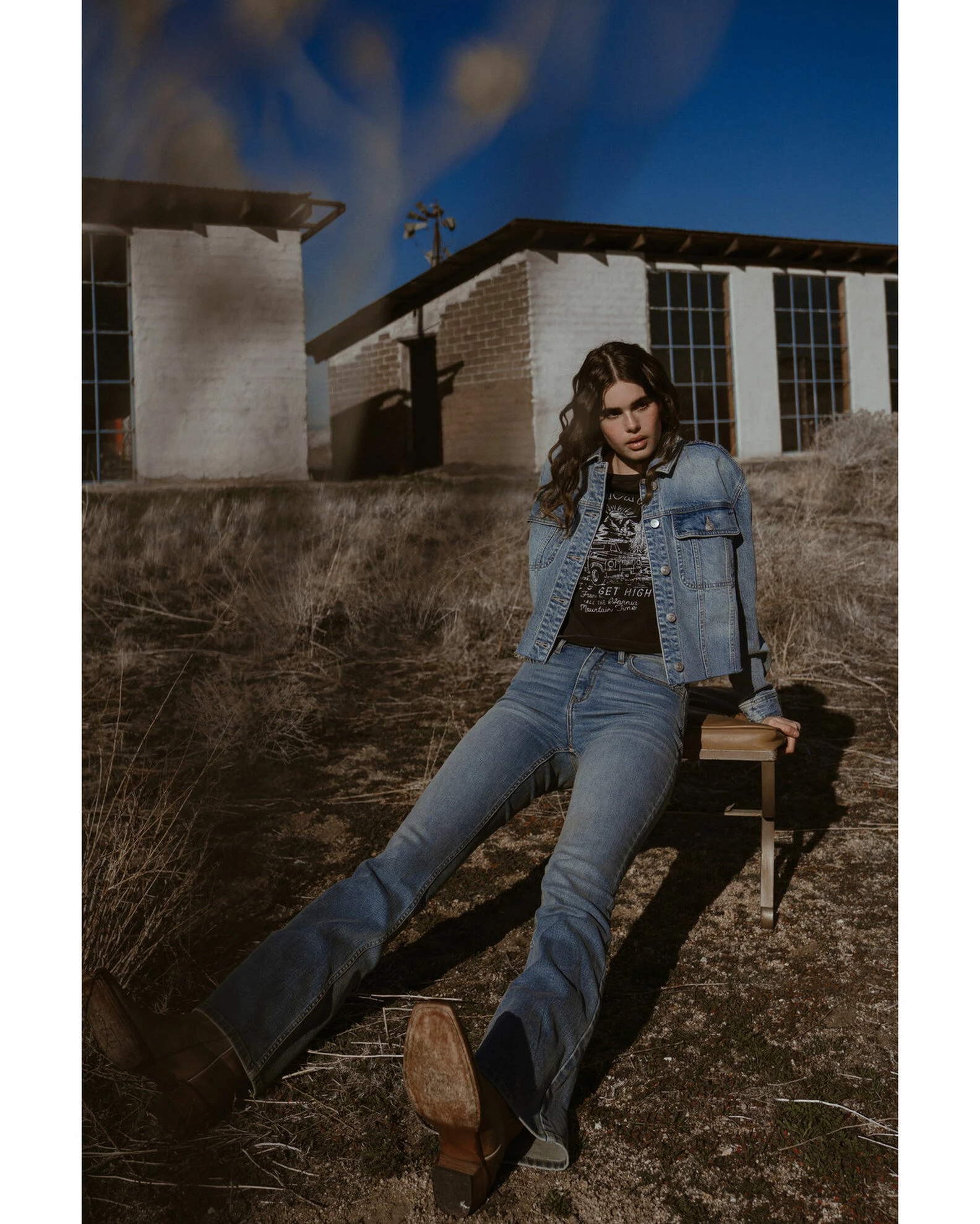 Cleo + Wolf Women's Wilshire Cropped Oversized Denim Jacket Light Wash 1 Cleo + Wolf Women's Wilshire Cropped Oversized Denim Jacket Light Wash