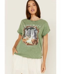 Cleo + Wolf Women's Yosemite Graphic Tee