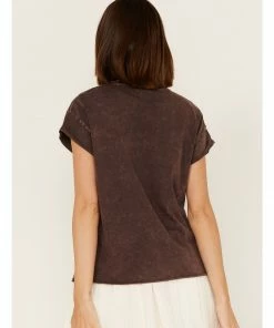 Cleo + Wolf Women's Denali Graphic Tee Dark Brown 8 Cleo + Wolf Women's Denali Graphic Tee Dark Brown -Cleo & Wolf Shop 2000364844 201 P4