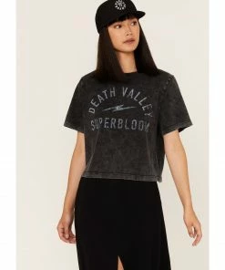 Cleo + Wolf Women's Death Valley Superbloom Graphic Tee