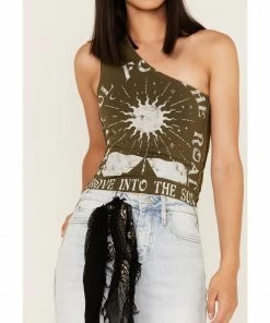 Cleo + Wolf Women's Drive Into The Sun Graphic One Shoulder Tank Top 6 Cleo + Wolf Women's Drive Into The Sun Graphic One Shoulder Tank Top -Cleo & Wolf Shop 2000364846 341 P3
