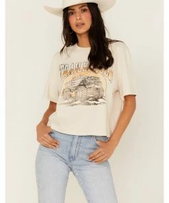 Cleo + Wolf Women's Trail Blazer Truck Graphic Boxy Crop Tee