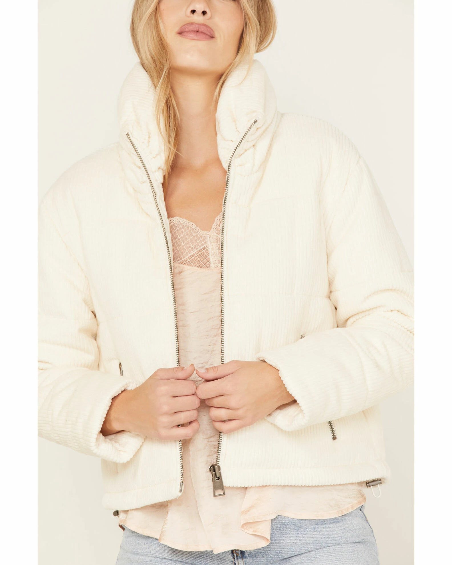 Cleo + Wolf Women's Quilted Corduroy Puffer Jacket Ivory 3 Cleo + Wolf Women's Quilted Corduroy Puffer Jacket Ivory - Image 3