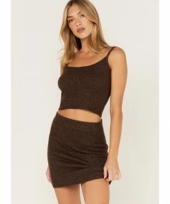 Cleo + Wolf Women's Ribbed Sweater Knit Cropped Tank Top Chocolate