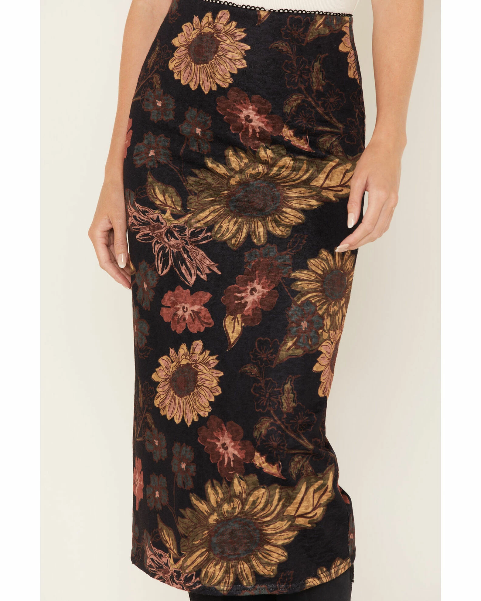 Cleo + Wolf Women's Floral Print Sheer Midi Skirt Black 2 Cleo + Wolf Women's Floral Print Sheer Midi Skirt Black - Image 2