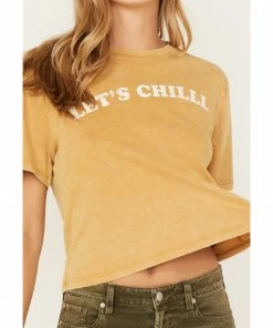 Cleo + Wolf Women's Let's Chill Graphic Tee 6 Cleo + Wolf Women's Let's Chill Graphic Tee -Cleo & Wolf Shop 2000375136 710 P3